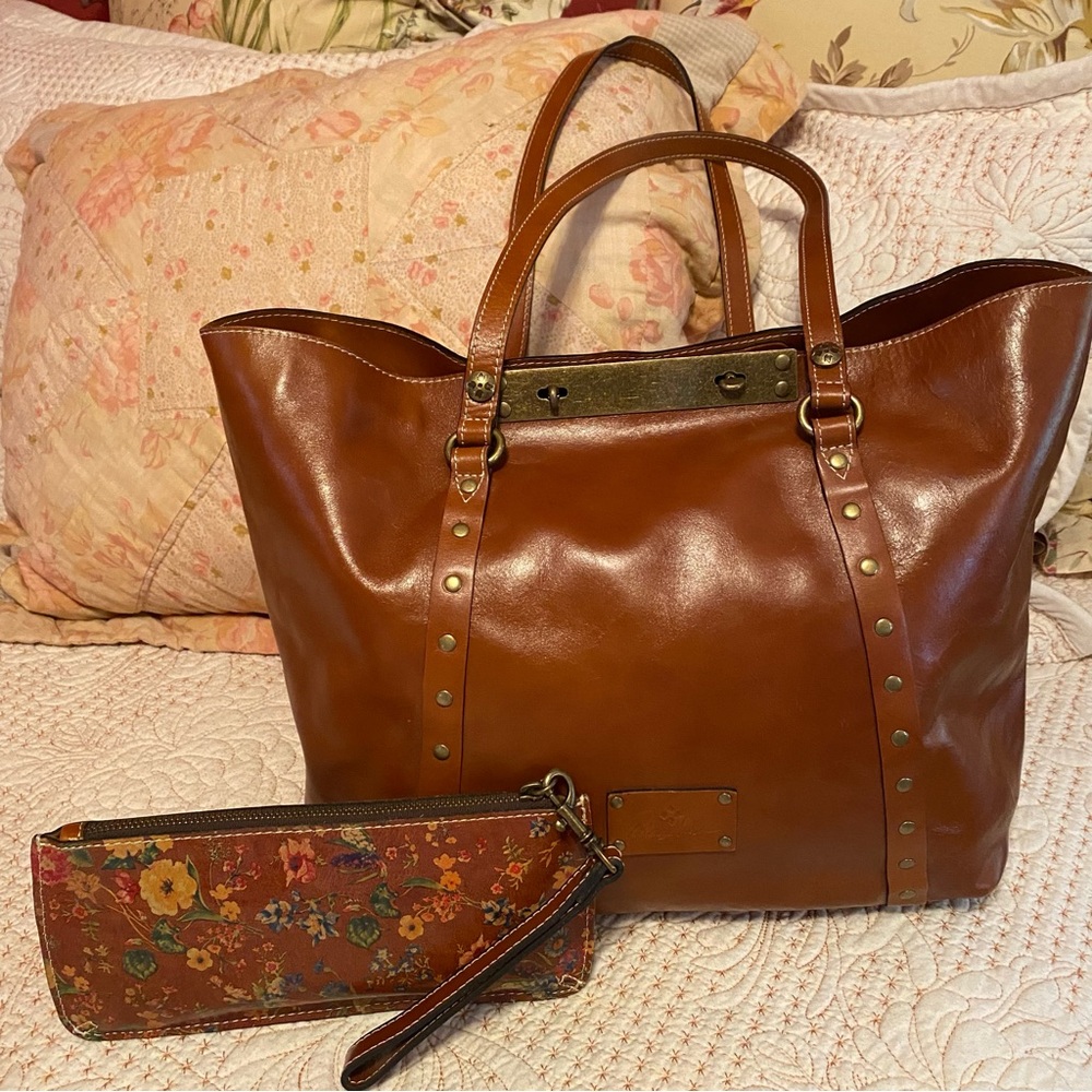 NWT Gorgeouse Patricia Nash Benvenuto shoulder bag with card holder/wallet. - Picture 5 of 13